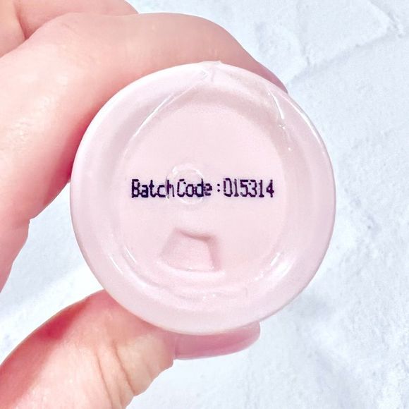 grace & stella foaming face wash. Brand new and sealed! - Picture 4 of 7